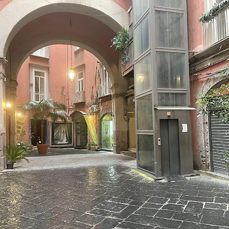 Urban Chic Suite Toledo Napoli Esterno foto